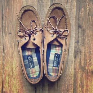 The Original Authentic Sperry Top~Sider size 8M.